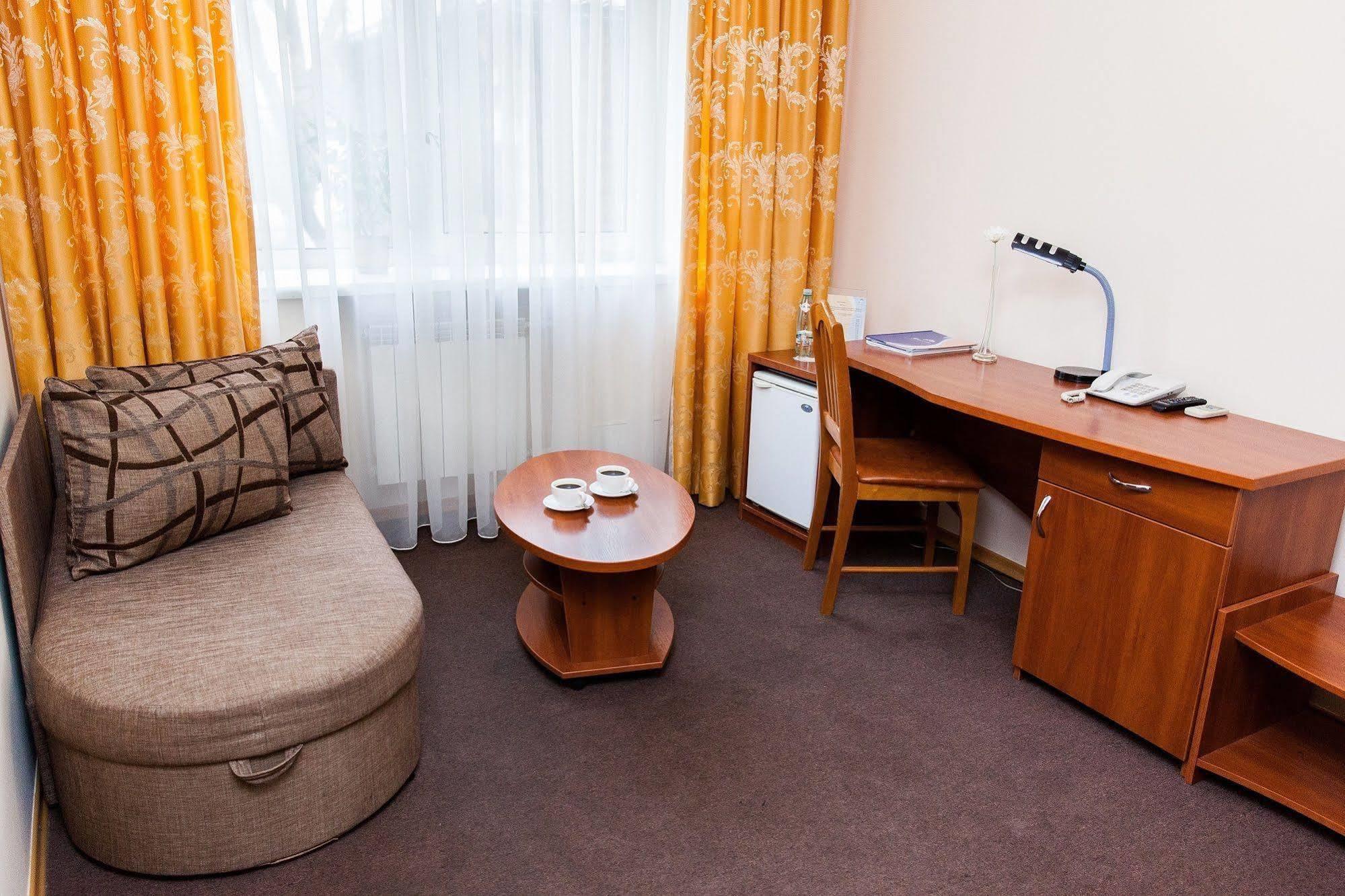 U Fontana Hotel Μινσκ Εξωτερικό φωτογραφία